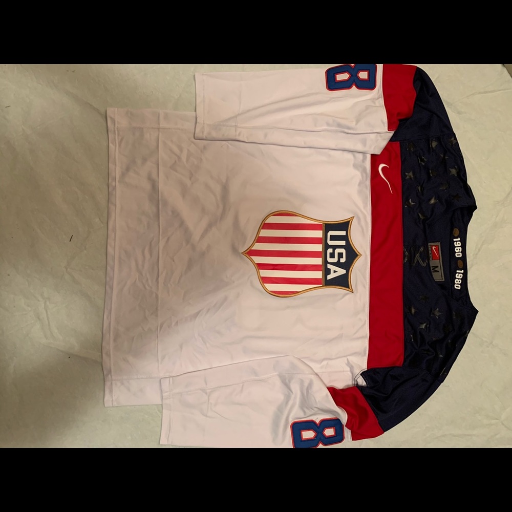 USA hockey jersey! Kane 88
